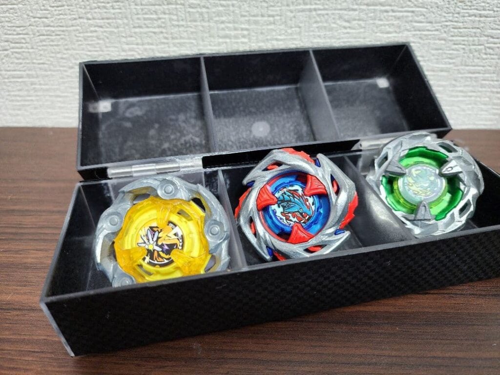 100均_ベイブレードケース_レビュー, ダイソー_ベイブレードケース_代用, セリア_ベイブレードケース_代用, ベイブレード_収納_保存版