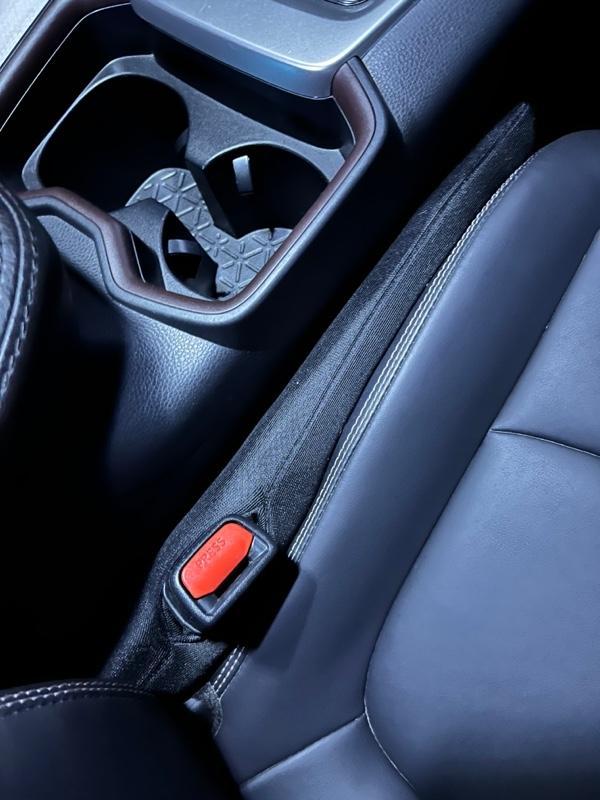 100均_車_隙間クッション_レビュー, ダイソー_スペースクッション_検証, 車_隙間_ストレス_激減, 車_スペースクッション_使える？