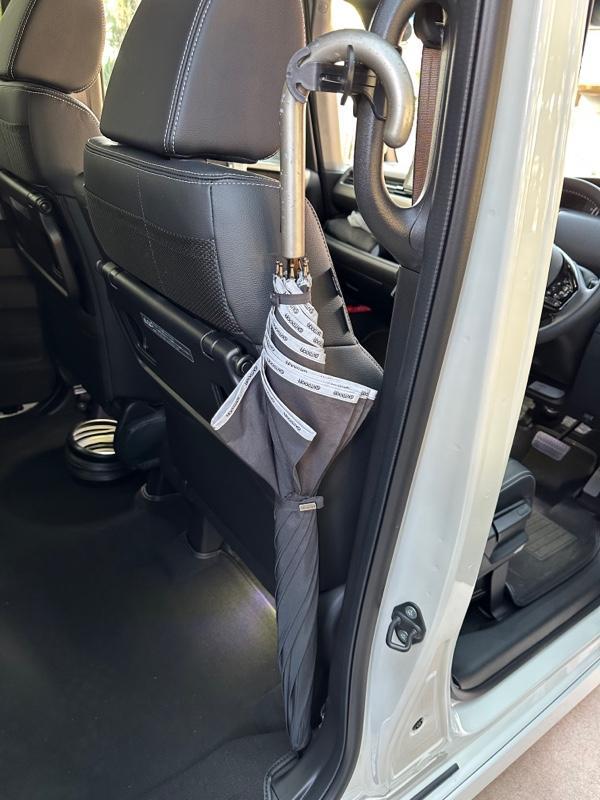 ダイソー_車用傘立て_レビュー, 100均_車用傘立て_検証, 車内_傘_ストレス_激減, 車用傘立て_実力