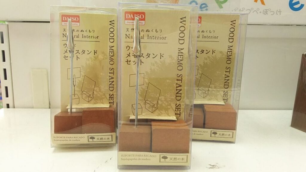 メモスタンド 100均 おすすめ ダイソー セリア レビュー, メモスタンド ダイソー セリア 比較 デメリット 口コミ, 100均 メモスタンド 本音レビュー おすすめ 使い勝手