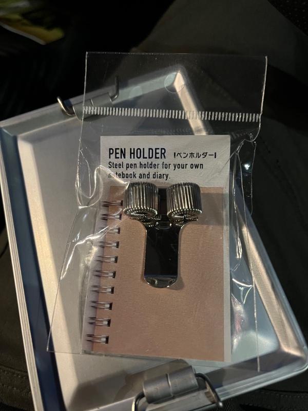 手帳 ペンホルダー 100均 ダイソー セリア, ダイソー セリア 手帳 ペンホルダー 使用レビュー, 100均 手帳 ペンホルダー 本音レビュー, 手帳 ペンホルダー 使い勝手 比較
