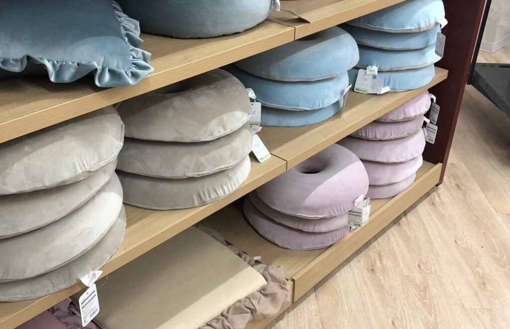 円座クッション しまむら どこで買える, 円座クッション しまむら 店舗情報, 円座クッション しまむら 100均比較, 円座クッション しまむら 東京 大阪 名古屋 福岡