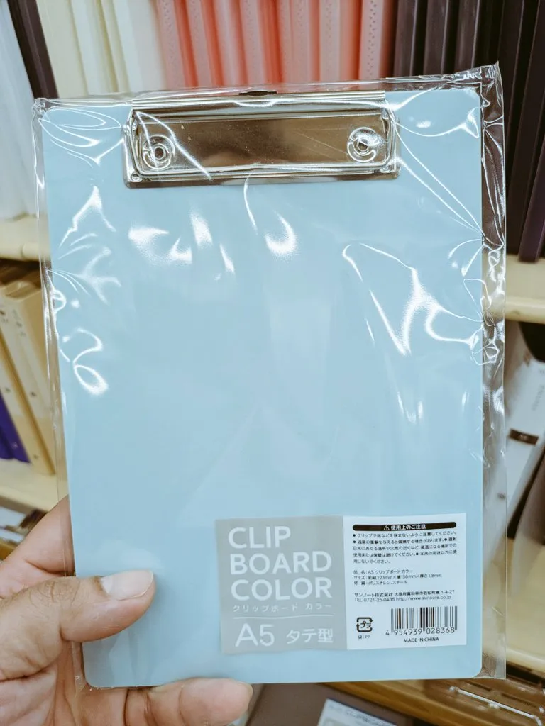 セリア クリップボードは売ってる